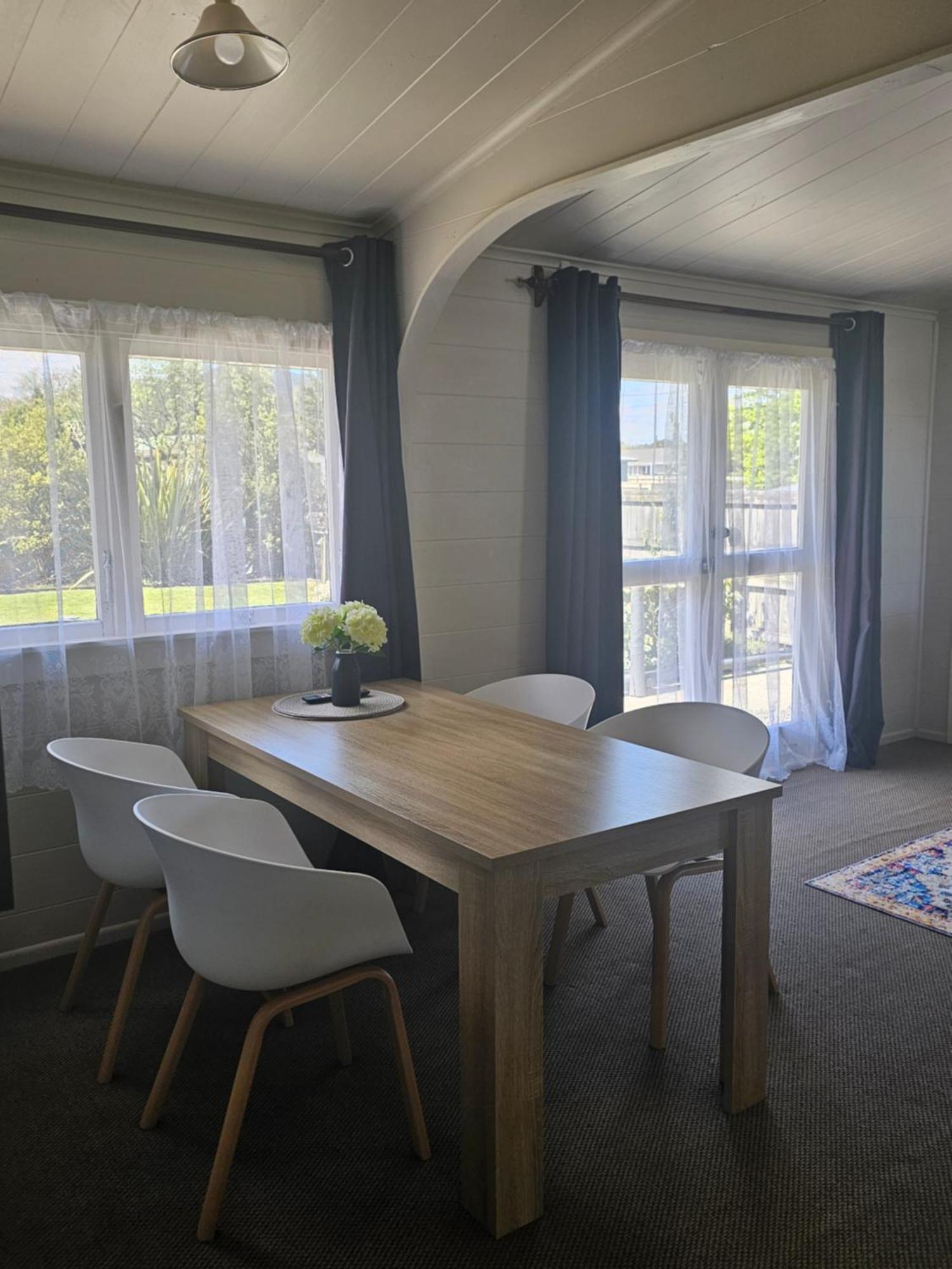 Cosy Lockwood In Town Villa Taupo Exterior photo