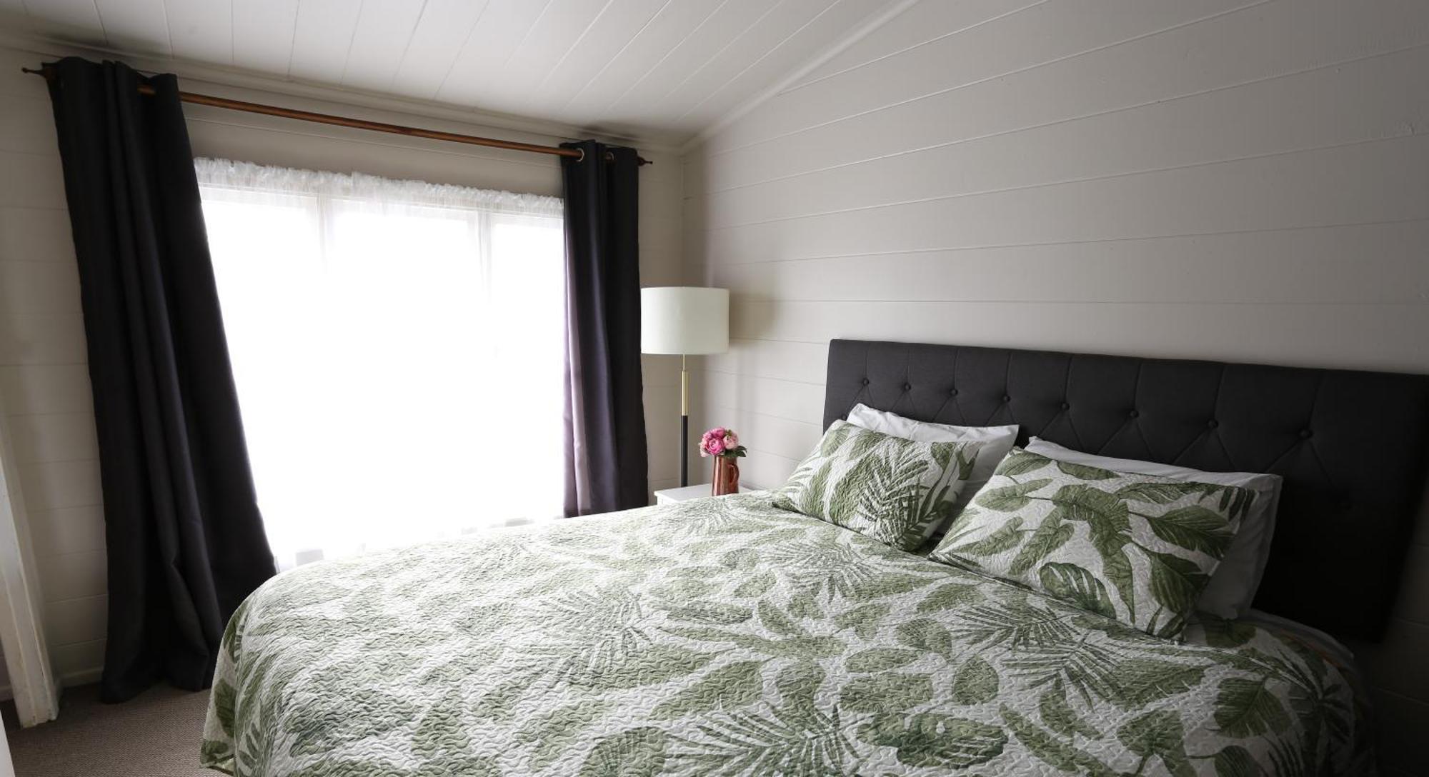 Cosy Lockwood In Town Villa Taupo Exterior photo