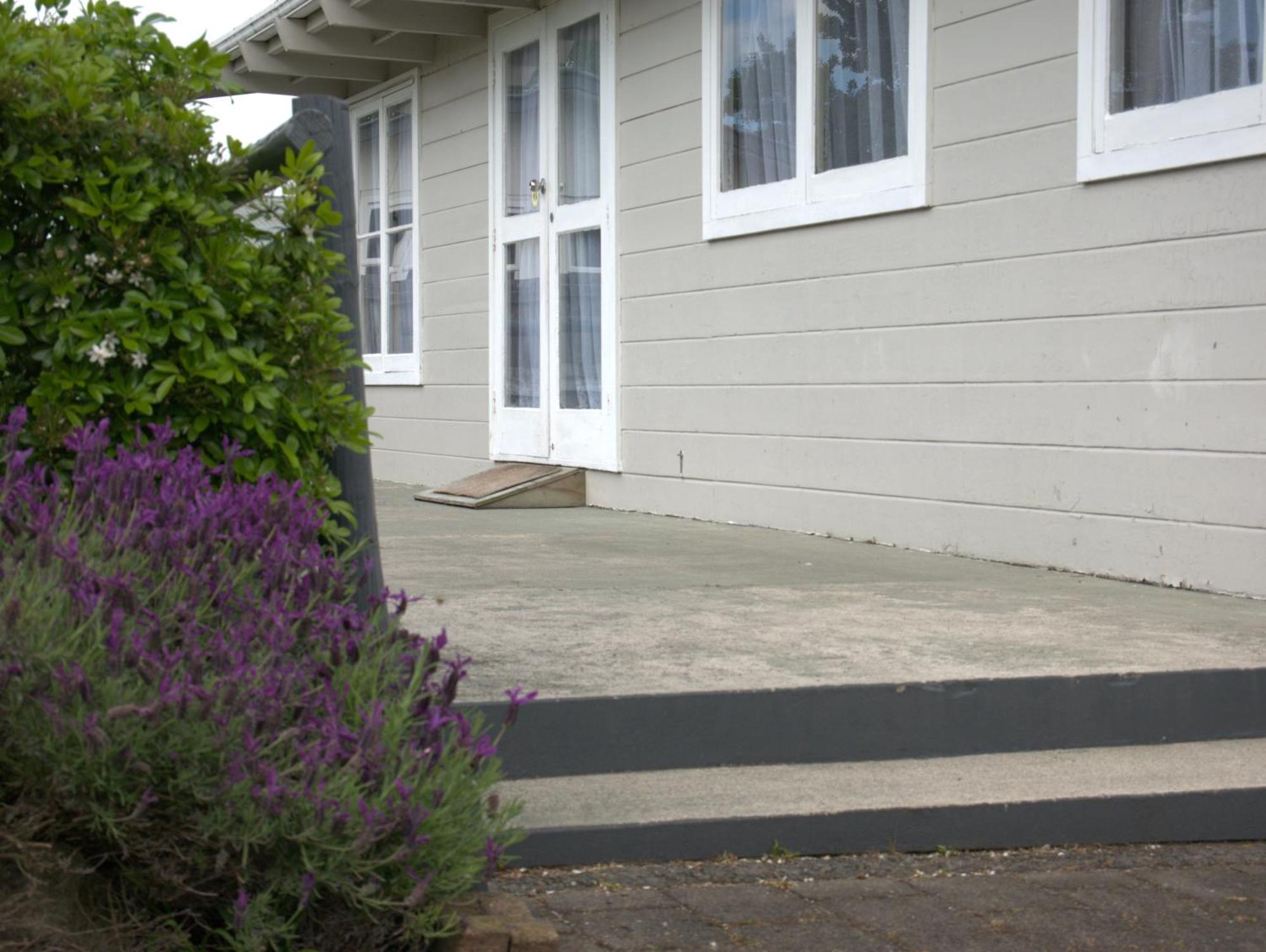 Cosy Lockwood In Town Villa Taupo Exterior photo